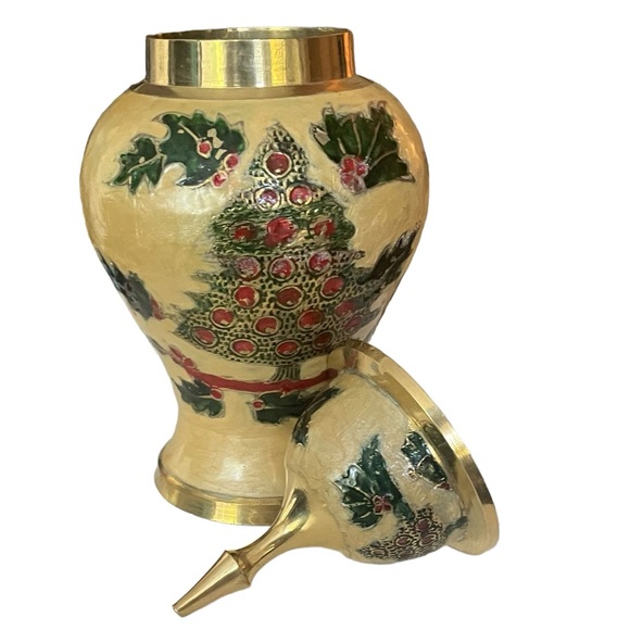 Vintage Brass Ginger Jar with Lid Christmas Tree/Holly Design Decor - Picture 5 of 10